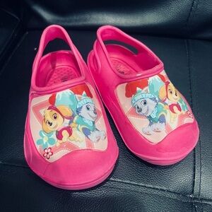 PAW PATROL Slip On Rubber Shoes Clog size M (7/8) Girls